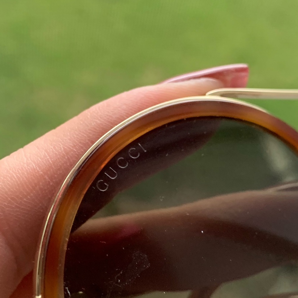 Authentic Gucci sunglasses - Picture 3 of 5